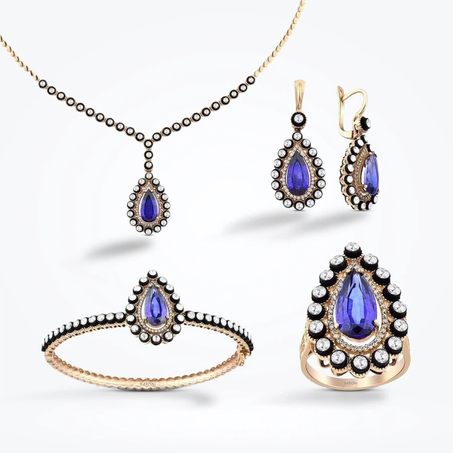 18.53 Karat Pırlanta Elmas Safir Set